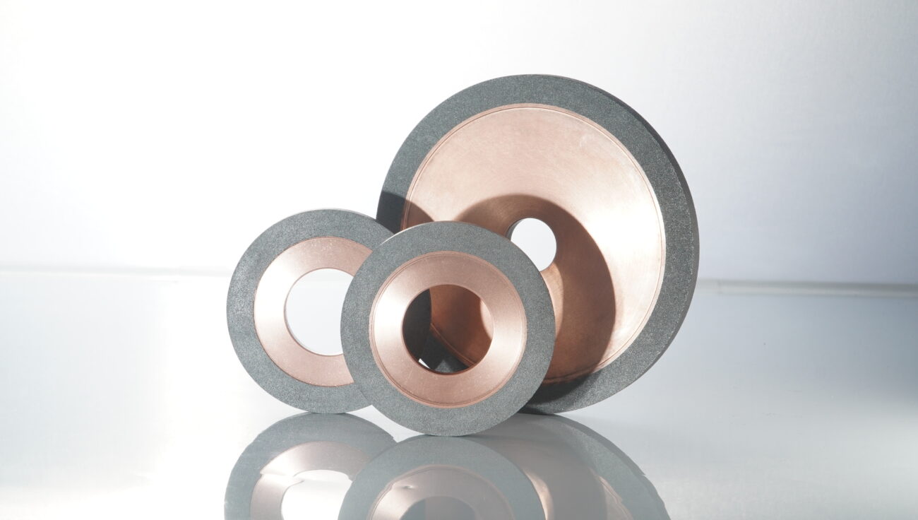 Hybrid grinding wheel