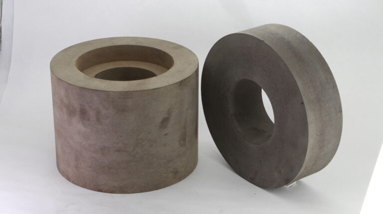 Requlating Wheel The Role of the Work Rest Blade and Regulating Wheel in Centerless Grinding