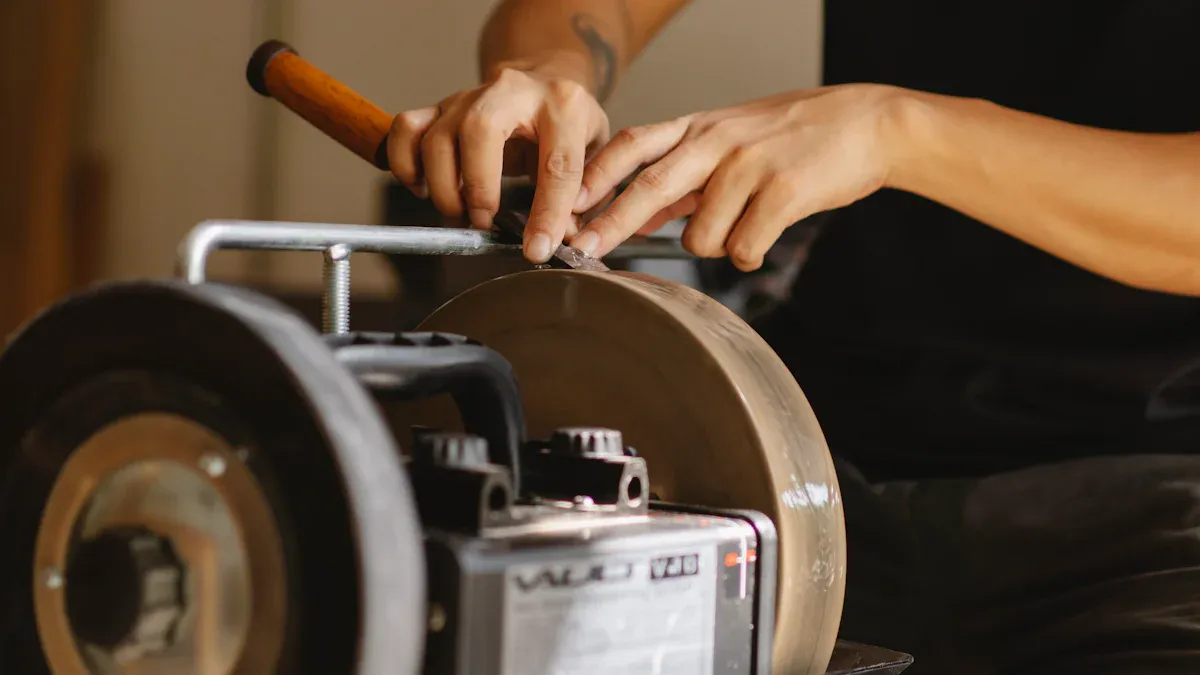 How to Dress a Grinding Wheel: Key Operations