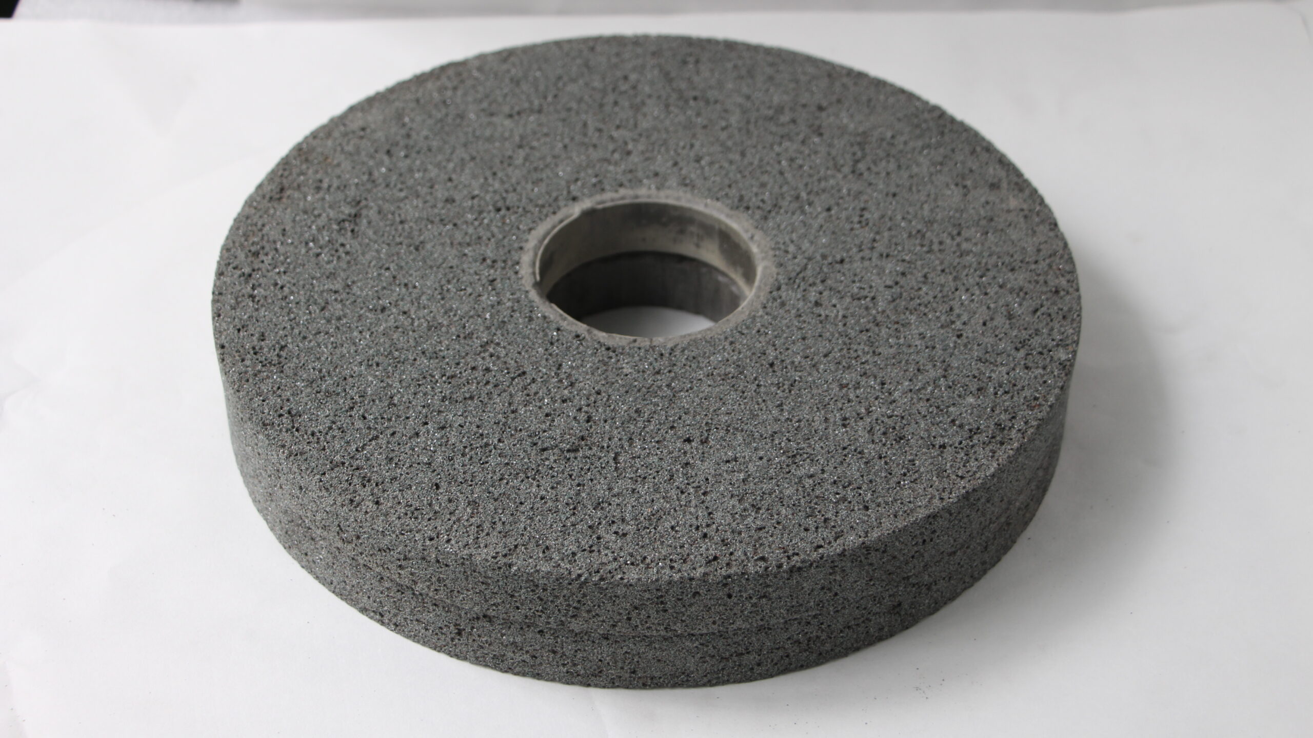 Grinding wheel wear resistance